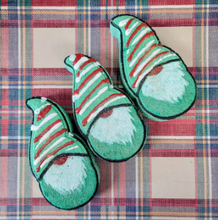 Load image into Gallery viewer, Holiday Bath Bombs