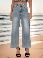Load image into Gallery viewer, Light Washed Wide Leg Cropped Jeans
