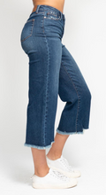 Load image into Gallery viewer, Judy Blue HW Button Fly Destroy Hem Crop Wide
