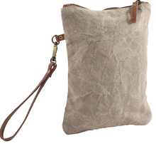 Load image into Gallery viewer, Vertical Rug Wristlet with Leather Top Trim
