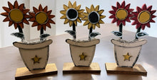 Load image into Gallery viewer, Small Potted Flower
