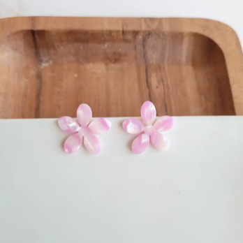 Blossom Studs - Bubblegum Pink