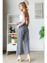 Load image into Gallery viewer, Black and White Plaid Culottes
