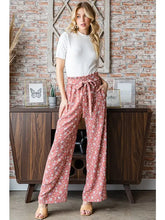 Load image into Gallery viewer, Floral Casual Pants
