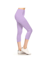 Load image into Gallery viewer, 3&quot; Yoga Band Buttery PLUS SIZE Soft Capri Leggings
